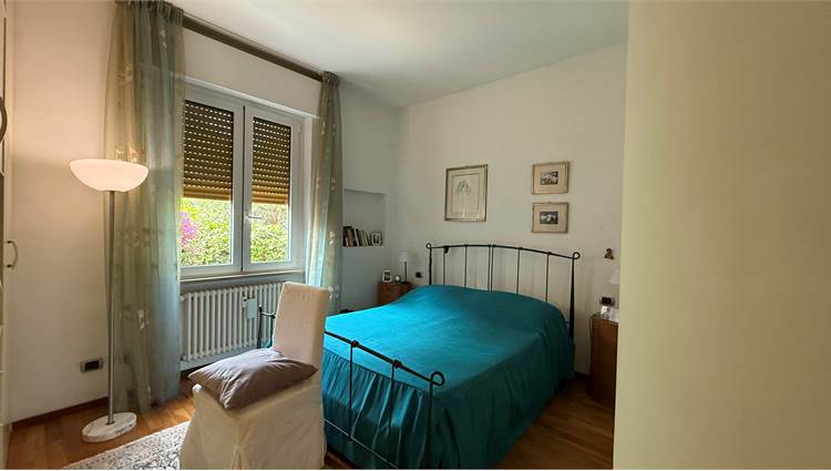 CAMERA 1